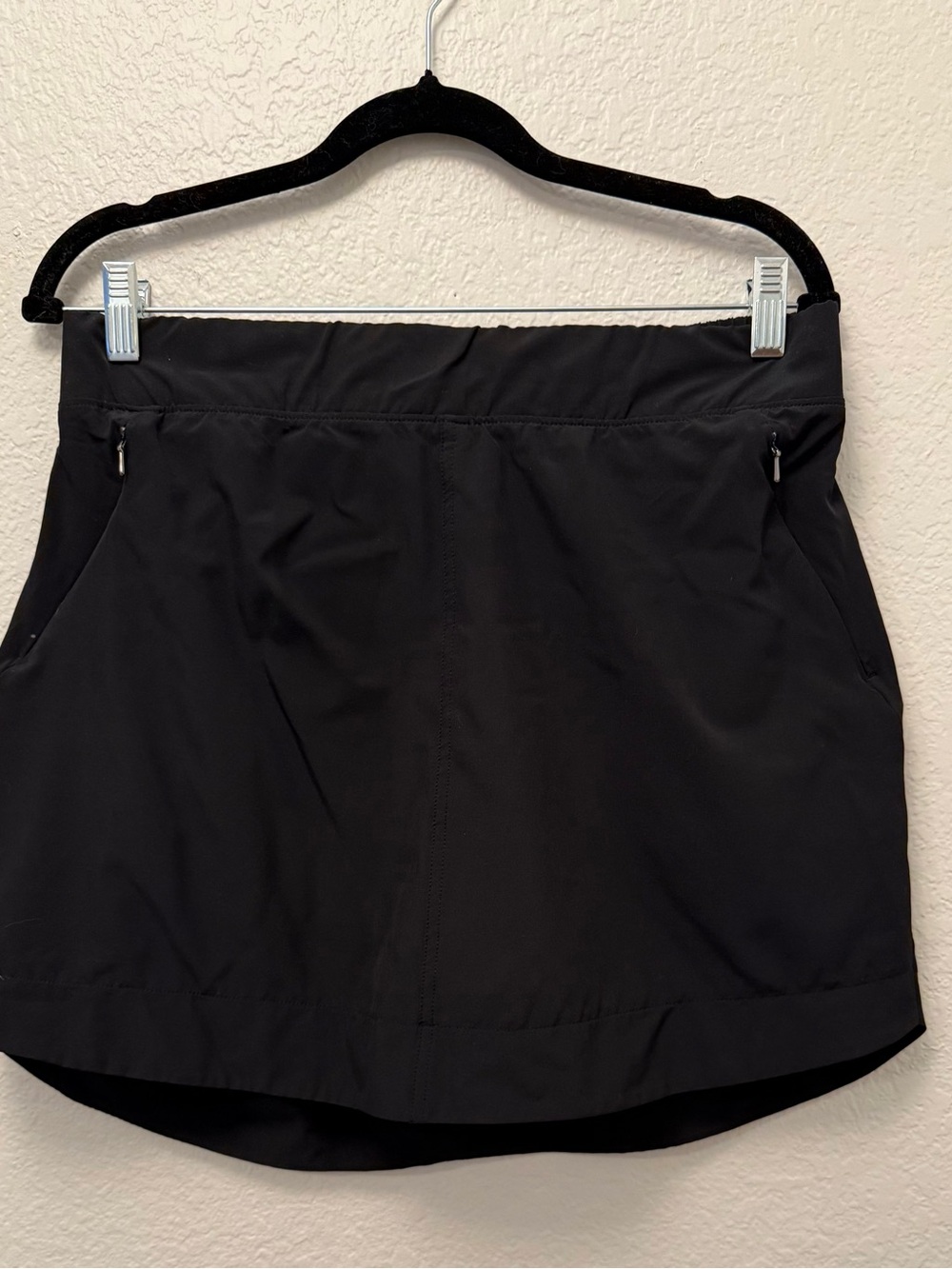 Freely Black Athletic Skort Women’s Size [L] Zip Pocket Activewear